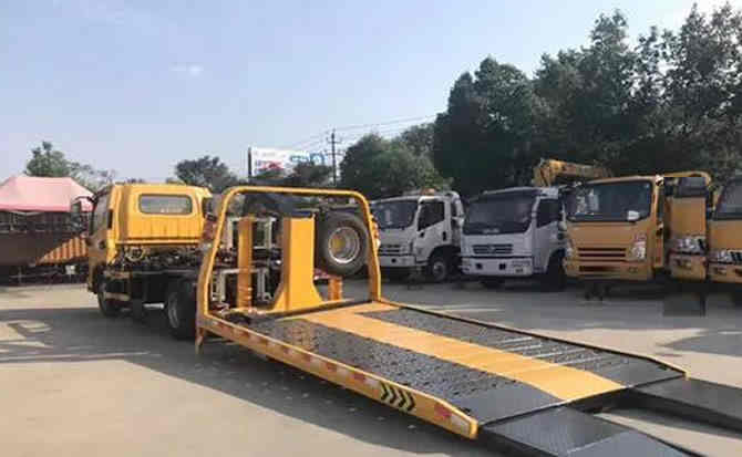 花溪区汽车中途维修案例